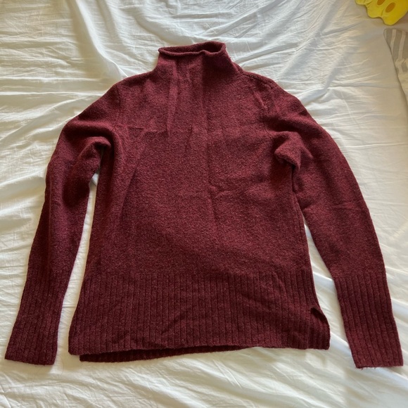 Madewell Rolled Turtleneck Sweater in Red Size Small - Picture 3 of 4